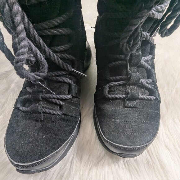 Nike Roshe One Hi Women Size 8.5  807426 001 Black Anthracite Suede Snow Boot - Picture 2 of 8